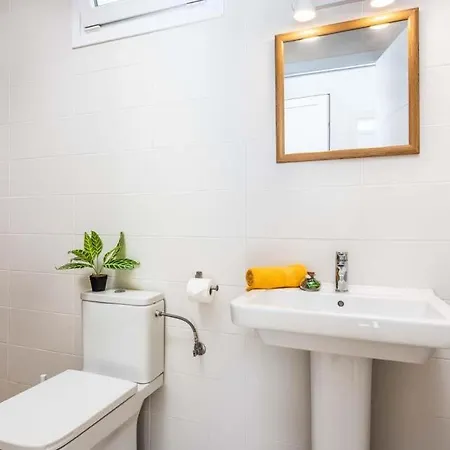 Playa De Fanabe Sleeps 8 With Pool Air Con And Wifi Costa Adeje (Tenerife)